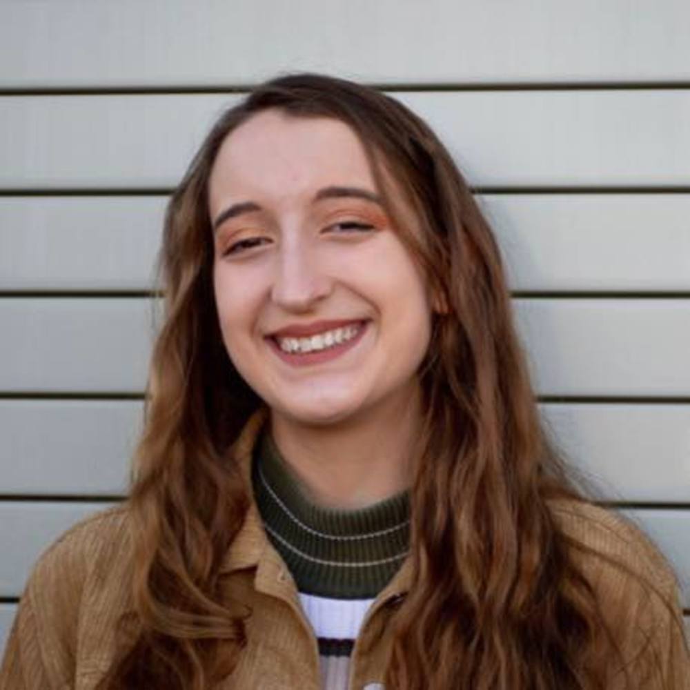 Meet your Posher, Olivia